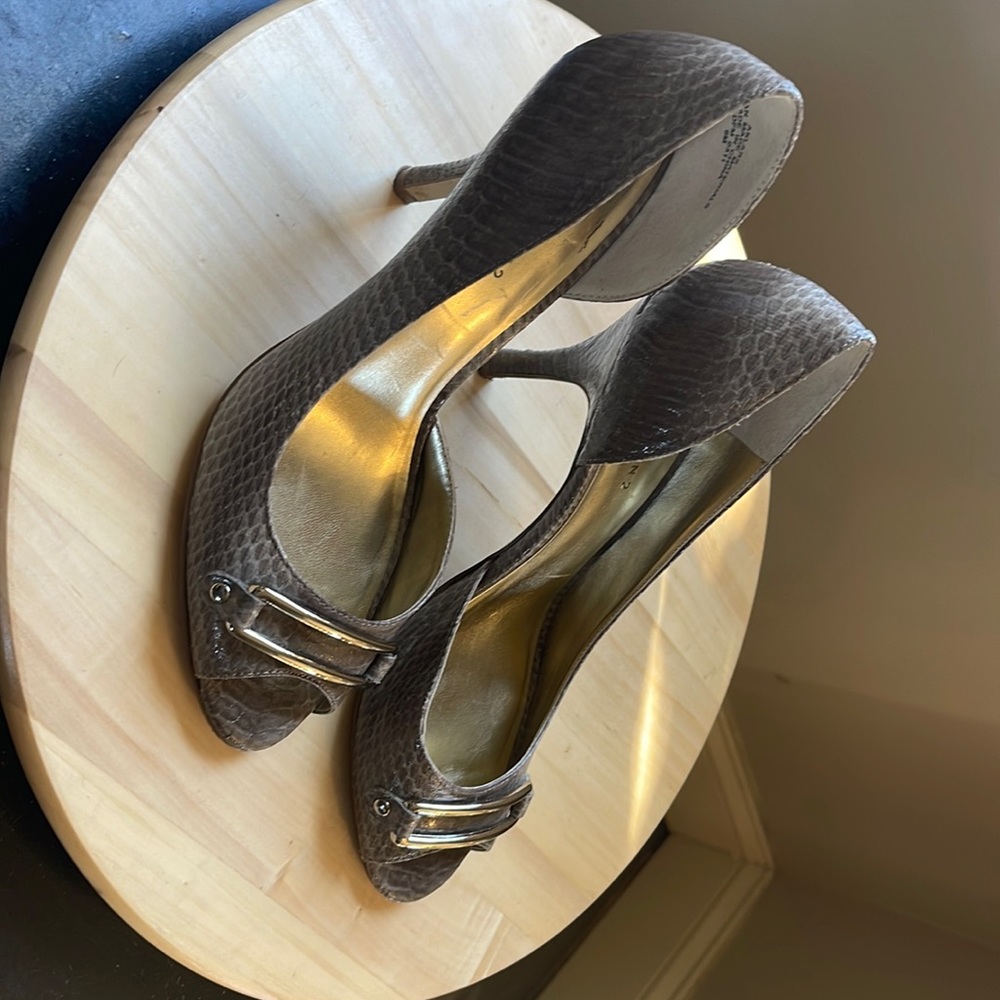Anne Klein champagne snakeskin open toed high heels. Size 9